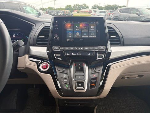 Used 2022 Honda Odyssey Touring image 22
