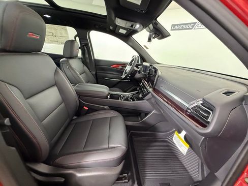 New 2026 Chevrolet Traverse Z71 w/ Driver Confidence Package image 17