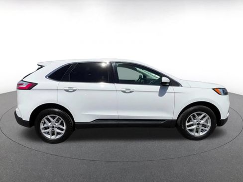 Used 2024 Ford Edge SEL AWD/4WD image 16