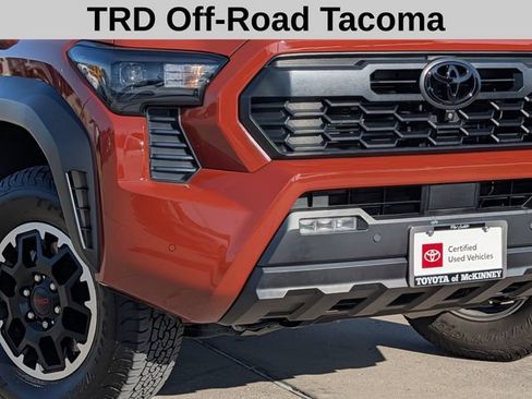 Certified 2025 Toyota Tacoma TRD Off-Road w/ TRD Off Road Premium Package AWD/4WD image 3