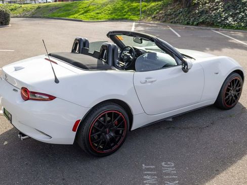 Used 2016 MAZDA MX-5 Miata Grand Touring image 10