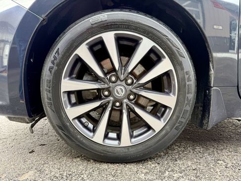 Used 2016 Nissan Altima 2.5 SL w/ 2.5 Technology w/LED Package image 26