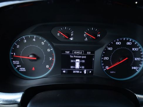 Used 2023 Chevrolet Traverse LS w/ Safety Package image 32