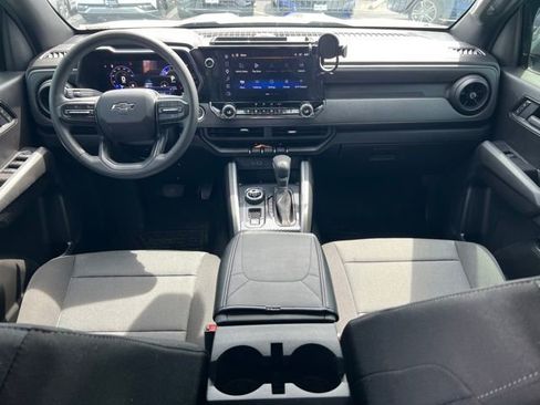 Used 2025 Chevrolet Colorado Trail Boss AWD/4WD image 14