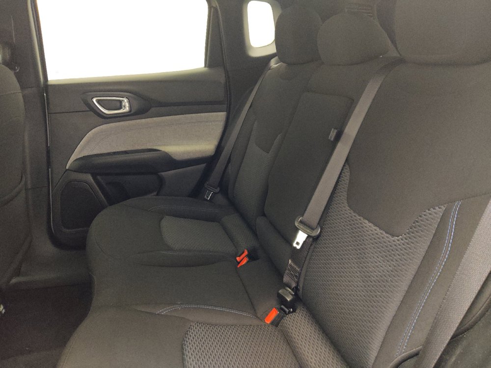 Used 2023 Jeep Compass Sport AWD/4WD image 18
