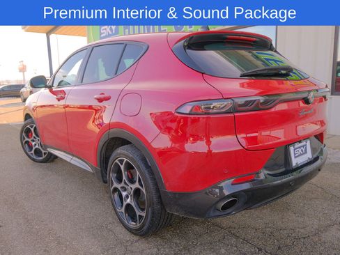 Used 2024 Alfa Romeo Tonale Veloce image 5