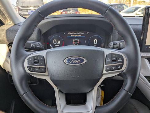New 2026 Ford Explorer Active w/ Active Comfort Package image 32