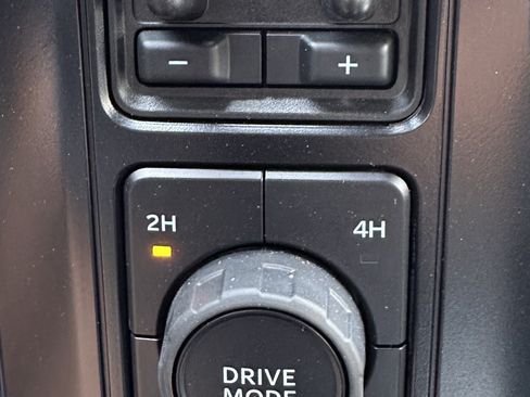Used 2026 Ford F250 Platinum AWD/4WD image 23