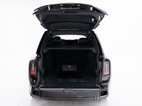 New 2026 Rolls-Royce Cullinan Black Badge image 52