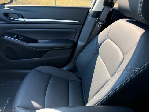 Used 2025 Nissan Altima 2.5 SL image 22