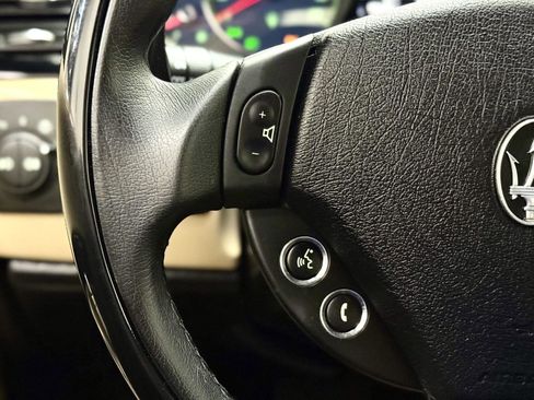 Used 2011 Maserati GranTurismo Convertible RWD image 16