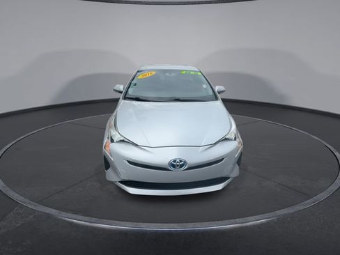 Used 2016 Toyota Prius Four image 4