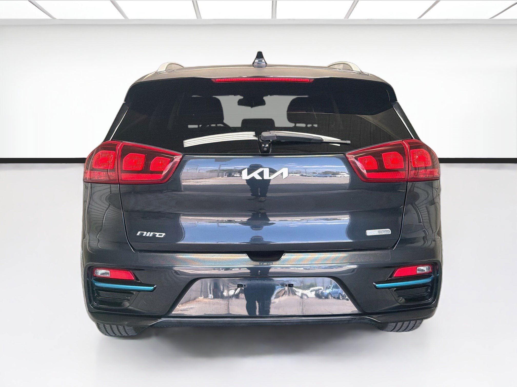 Used 2022 Kia Niro EX FWD image 5
