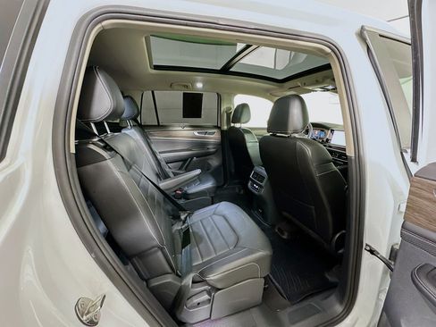Used 2024 Volkswagen Atlas SEL image 32