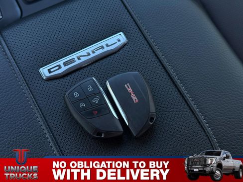 Used 2024 GMC Sierra 2500 Denali w/ Denali Reserve Package AWD/4WD image 33
