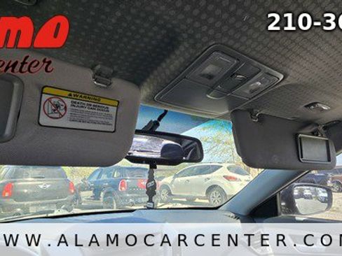 Used 2014 Hyundai Veloster Turbo image 33