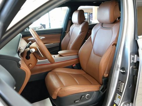 Used 2022 Genesis GV70 2.5T w/ Advanced Package image 2