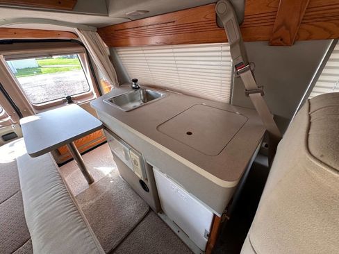 Used 1994 Ford E-150 and Econoline 150 RWD image 8