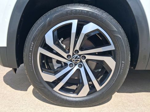 Certified 2023 Volkswagen Atlas SEL AWD/4WD image 43
