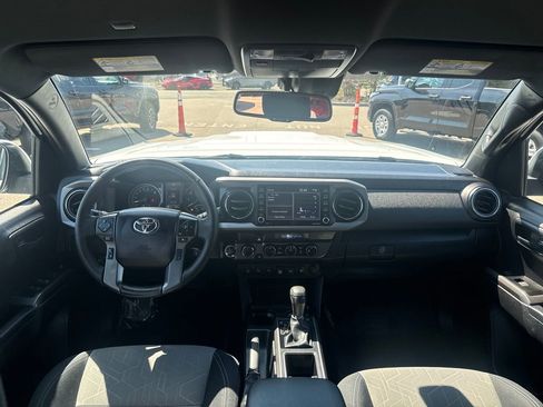 Used 2023 Toyota Tacoma TRD Sport w/ Technology Package AWD/4WD image 12