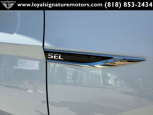 Used 2019 Volkswagen Jetta SEL FWD image 35