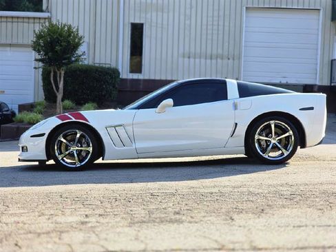 Used 2011 Chevrolet Corvette Grand Sport w/ Preferred Equipment Group RWD image 5