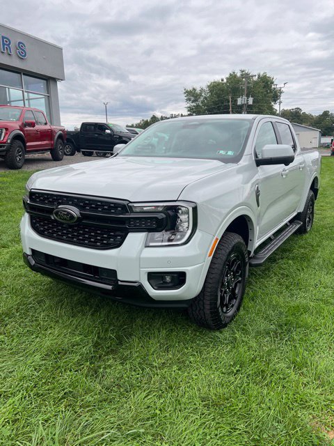 New 2026 Ford Ranger Lariat w/ Black Appearance Package AWD/4WD image 1