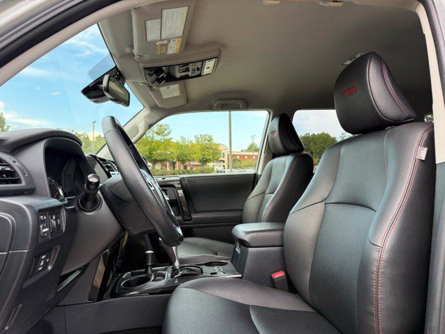 Used 2024 Toyota 4Runner TRD Off-Road Premium AWD/4WD image 25
