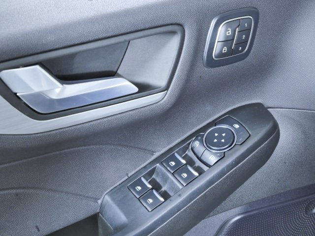 Certified 2024 Ford Escape Platinum AWD/4WD image 18