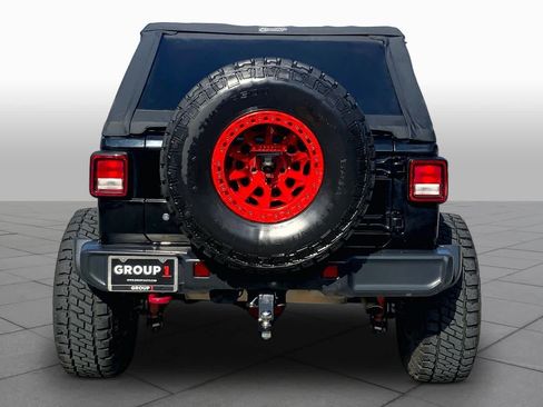 Used 2018 Jeep Wrangler Unlimited Rubicon AWD/4WD image 5