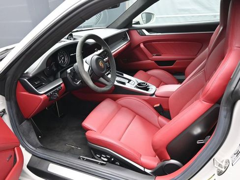 Certified 2024 Porsche 911 Turbo AWD/4WD image 4
