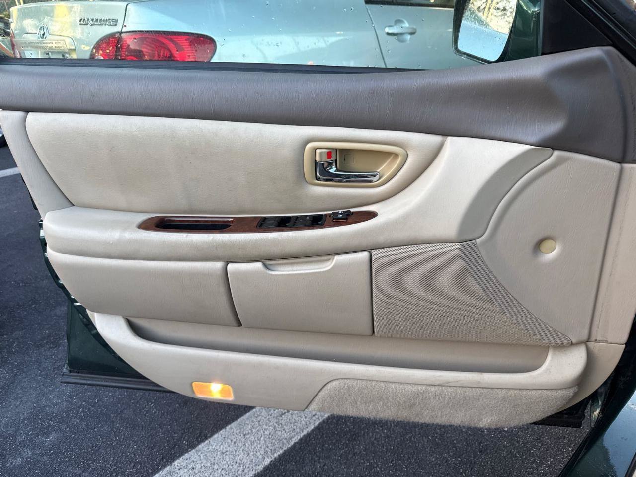 Used 2000 Toyota Avalon XL FWD image 13