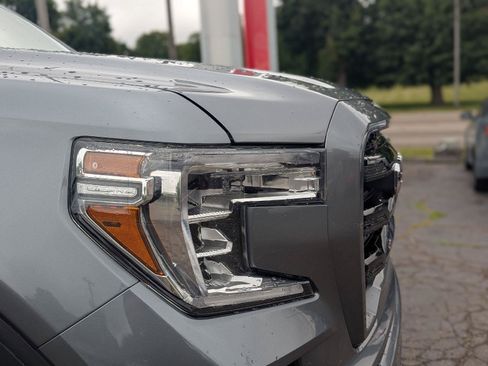 Used 2021 GMC Sierra 1500 Elevation w/ X31 Off-Road Package AWD/4WD image 10
