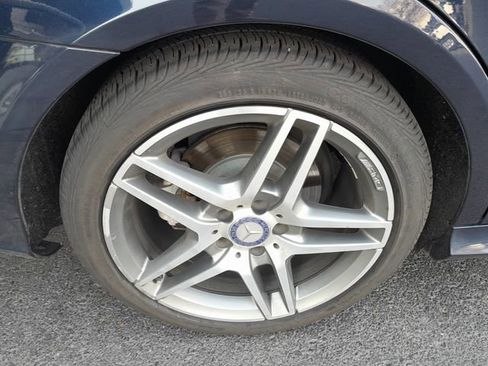 Used 2015 Mercedes-Benz E 400 Sedan image 22