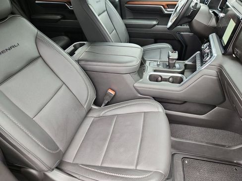 Used 2023 GMC Sierra 1500 Denali w/ Denali Reserve Package AWD/4WD image 15