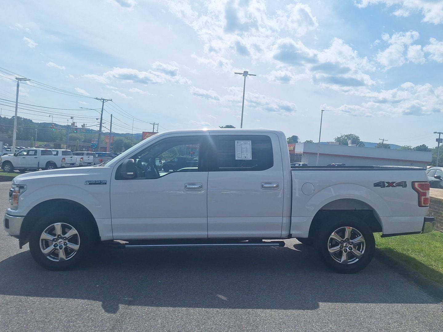 Used 2018 Ford F150 XLT w/ Equipment Group 302A Luxury AWD/4WD image 8