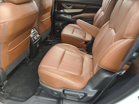 Used 2019 Subaru Ascent Touring w/ Popular Package #3 AWD/4WD image 18