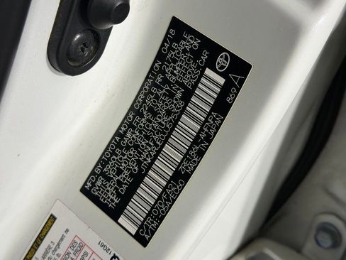 Used 2018 Toyota Corolla iM w/ Carpet Mat Package (TMS) FWD image 33