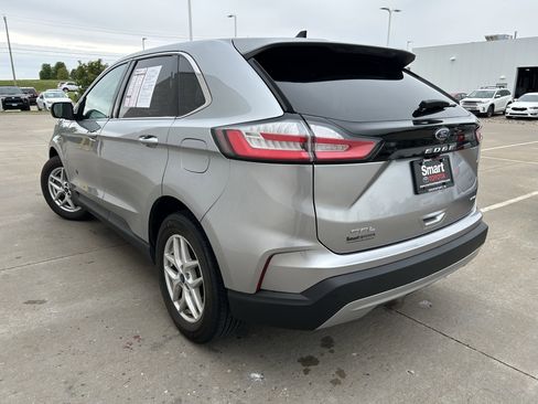 Used 2022 Ford Edge SEL AWD/4WD image 4
