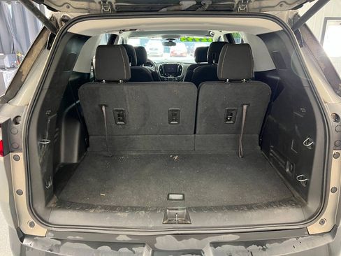 Used 2018 Chevrolet Traverse LT AWD/4WD image 13