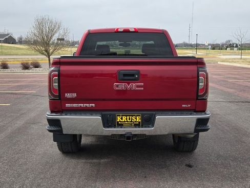 Used 2018 GMC Sierra 1500 SLT w/ SLT Premium Package AWD/4WD image 4