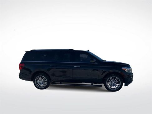 Used 2022 Ford Expedition Max Limited image 2