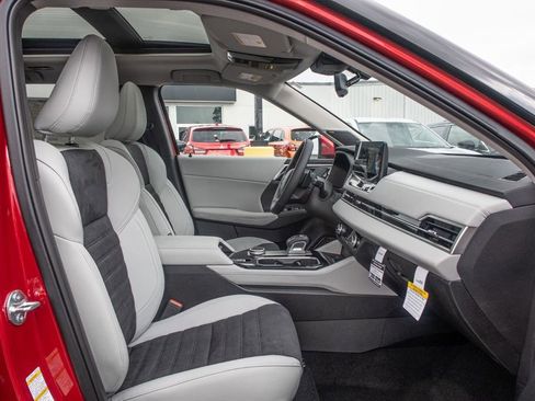 New 2025 Mitsubishi Outlander AWD image 20