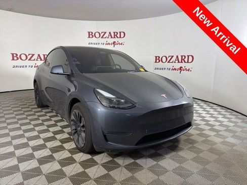 Used 2023 Tesla Model Y Long Range image 1