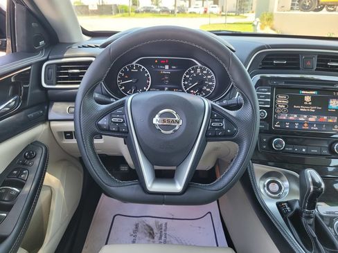 Used 2022 Nissan Maxima Platinum w/ Sport Mat Group FWD image 19
