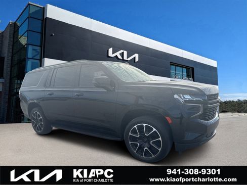 Used 2023 Chevrolet Suburban RST w/ Luxury Package AWD/4WD image 1