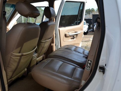 Used 2002 Ford Explorer Sport Trac 4x4 image 11