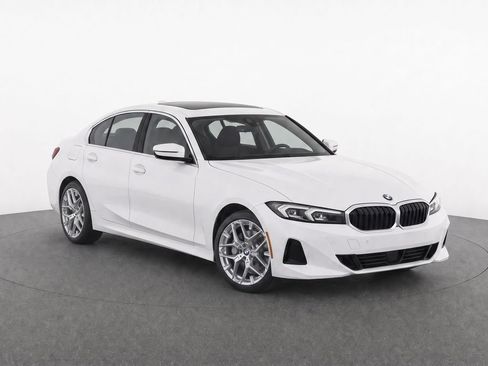 Used 2025 BMW 330i Sedan RWD image 2