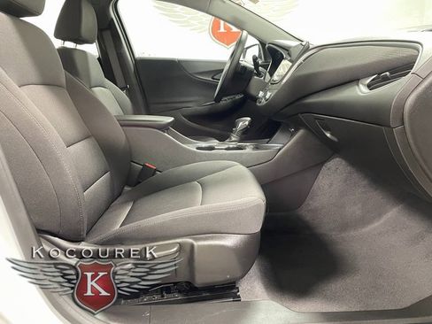 Used 2023 Chevrolet Malibu LT image 22