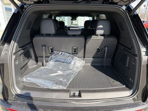 New 2026 Chevrolet Traverse LT w/ Midnight/Sport Edition image 25